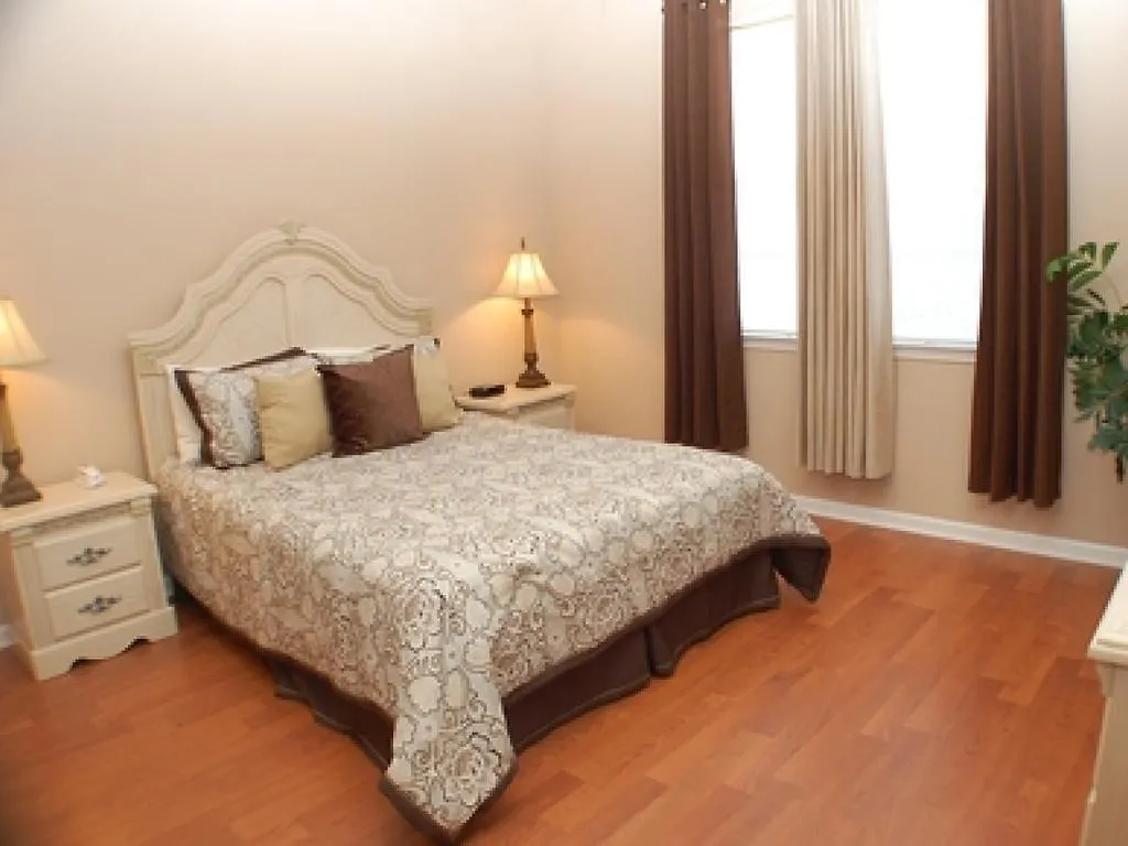 Ridge Castle Apartment Davenport