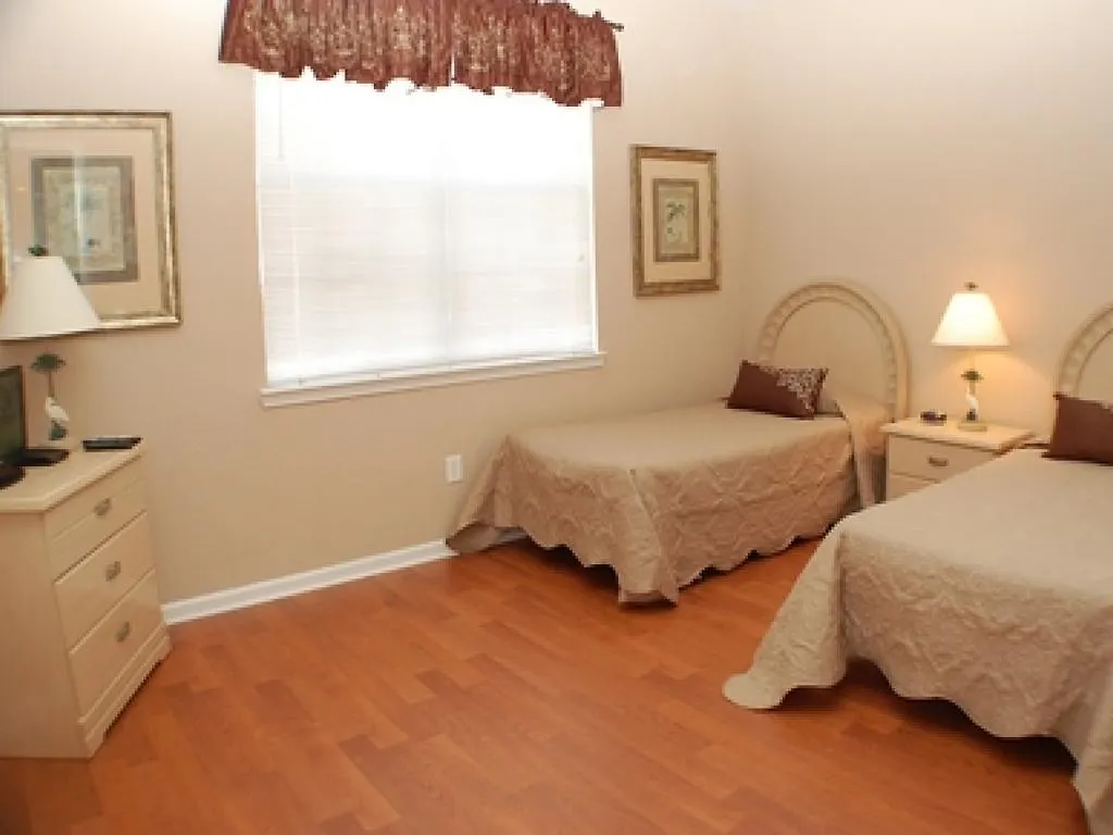 Ridge Castle Apartment Davenport
